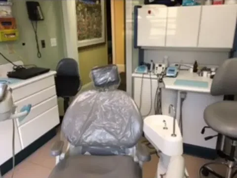 Treatment room chair and workstation